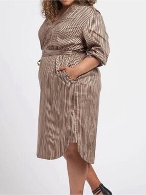 NWT Universal Standard Striped Long Sleeve Wrap Dress Tan and Black w/ Pockets